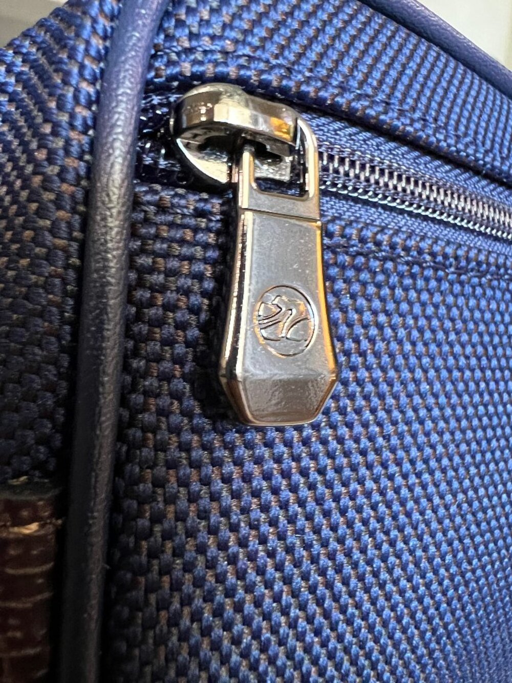 Toiletry Bag/Dopp Kit - Picture 8 of 10